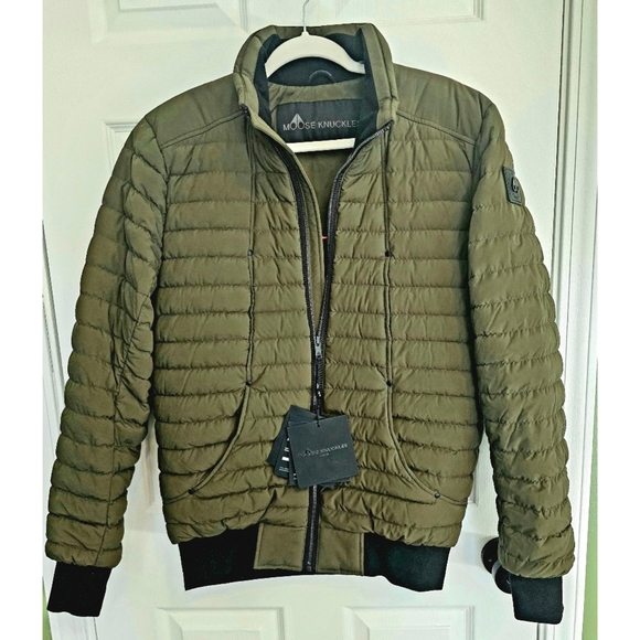 Moose Knuckles Canada Bomber Olive Size: